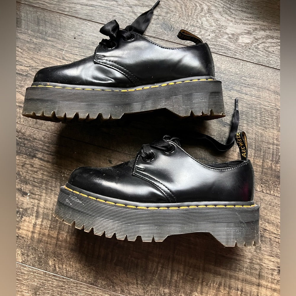 DR MARTENS HOLLY QUADS